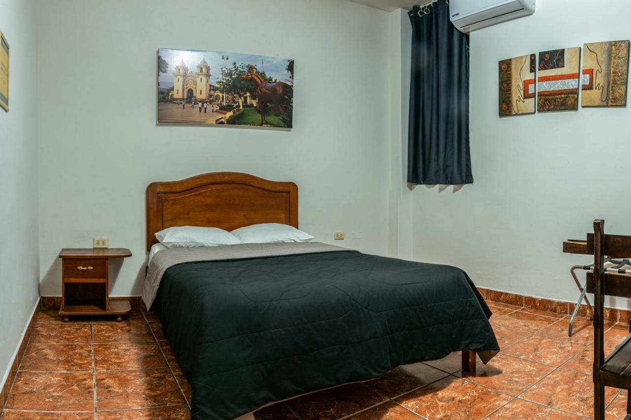 Hospedaje Gran Imperial Tumbes Exteriér fotografie