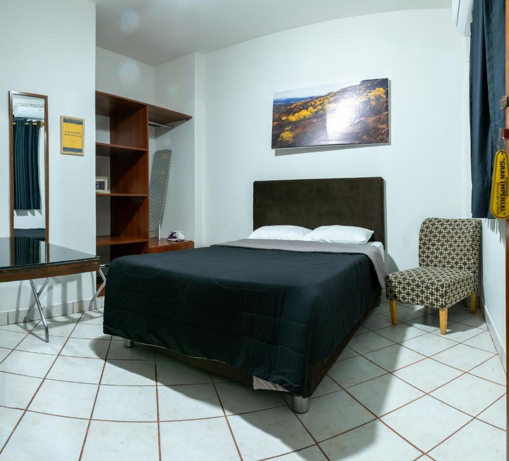 Hospedaje Gran Imperial Tumbes Exteriér fotografie